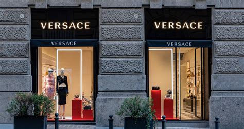 negozio versace napoli|Versace Napoli Boutique .